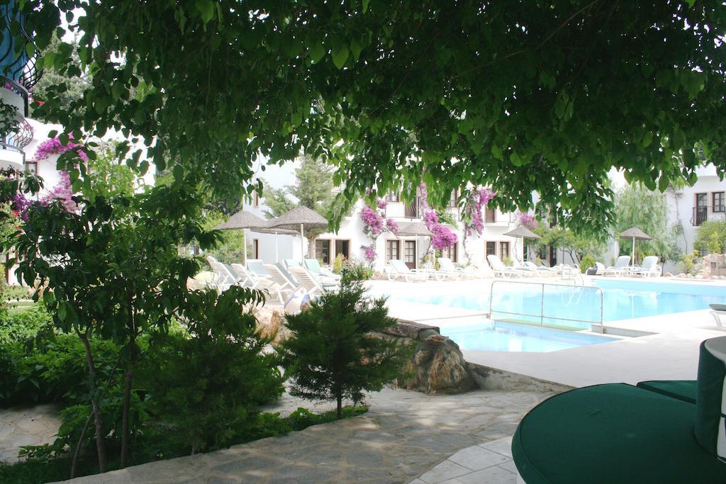 Safir Hotel Bitez Exterior foto