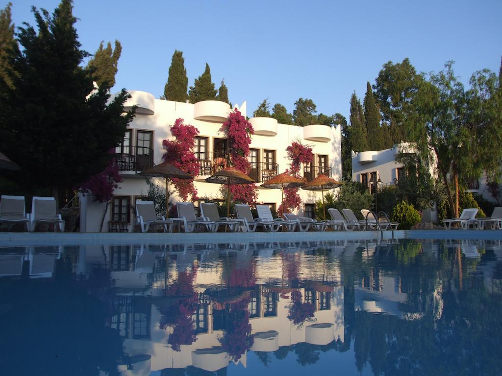 Safir Hotel Bitez Exterior foto